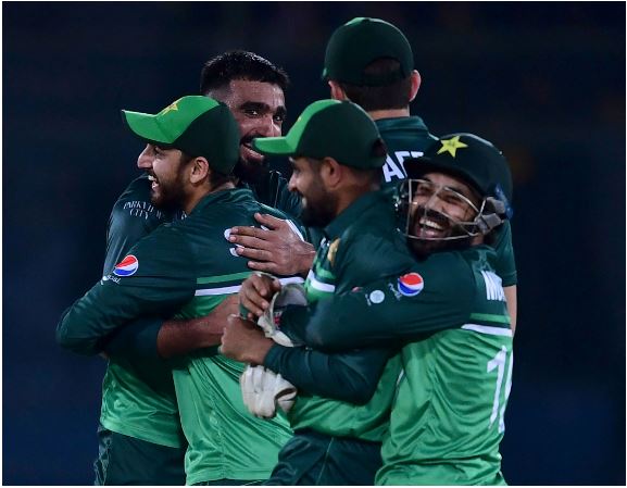 न्युजिल्यान्डलाई हराउँदै पाकिस्तान शीर्ष स्थानमा